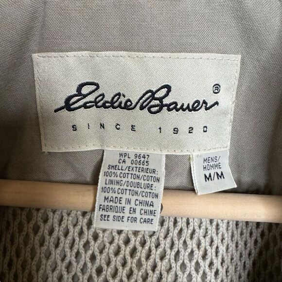 Eddie Bauer Vintage Tan Fishing Cargo Utility Hunting Vest Multiple Pockets Sz M - Picture 8 of 8